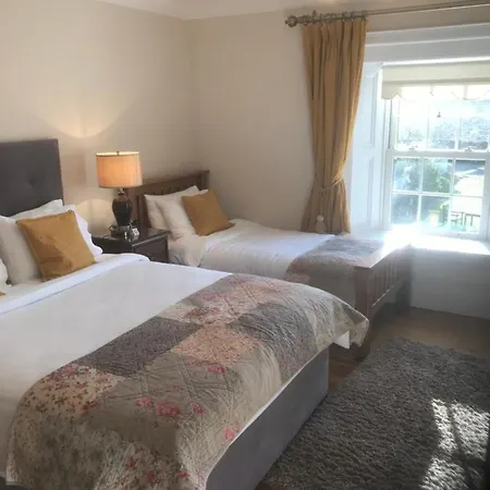 Maher's Bed and Breakfast 4*